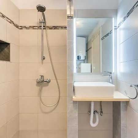 Robert Apartman