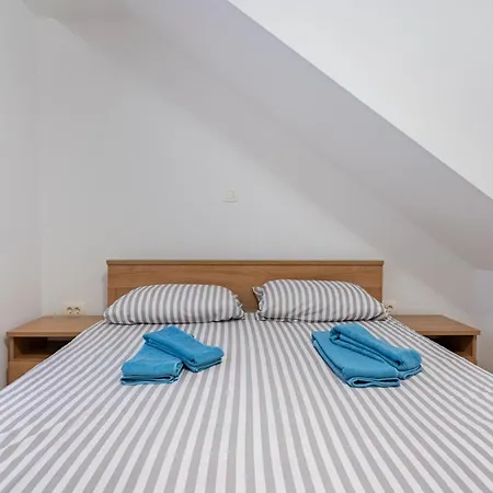 Apartman Robert *