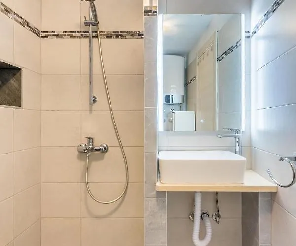 Robert Apartment